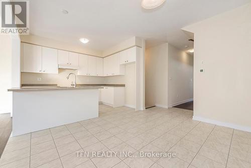 34 Lilac Circle, Haldimand, ON - Indoor Photo Showing Kitchen