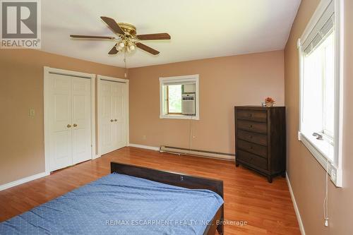 2757 Barron Road, Thorold, ON - Indoor Photo Showing Bedroom