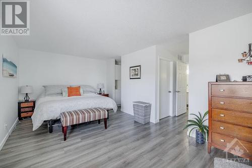 513 Sidney Drive, Ottawa, ON - Indoor Photo Showing Bedroom