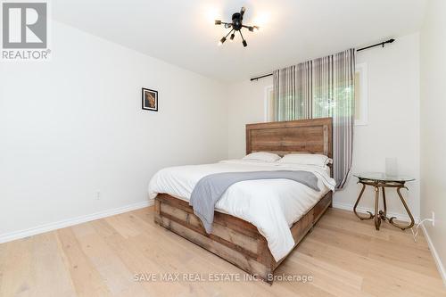 3220 Lakefield Road, Smith-Ennismore-Lakefield (Lakefield), ON - Indoor Photo Showing Bedroom