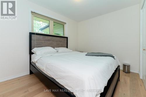 3220 Lakefield Road, Smith-Ennismore-Lakefield (Lakefield), ON - Indoor Photo Showing Bedroom