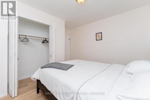 3220 Lakefield Road, Smith-Ennismore-Lakefield (Lakefield), ON - Indoor Photo Showing Bedroom