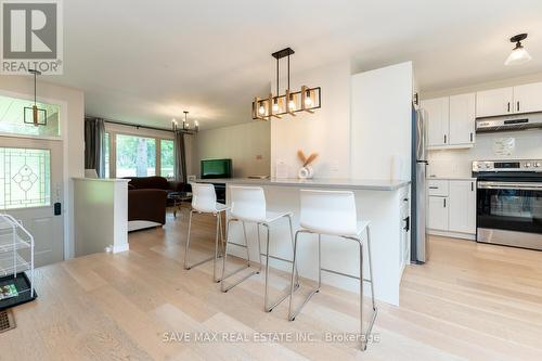 3220 Lakefield Road, Smith-Ennismore-Lakefield (Lakefield), ON - Indoor Photo Showing Kitchen