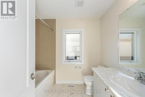 184 Lilac Circle, Haldimand, ON - Indoor Photo Showing Bathroom