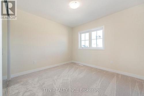 184 Lilac Circle, Haldimand, ON - Indoor Photo Showing Other Room