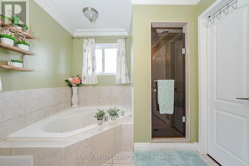 66 Amboise Crescent, Brampton, ON - Indoor Photo Showing Bathroom