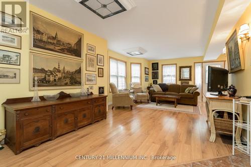 11 Old Pavillion Road, Caledon, ON - Indoor