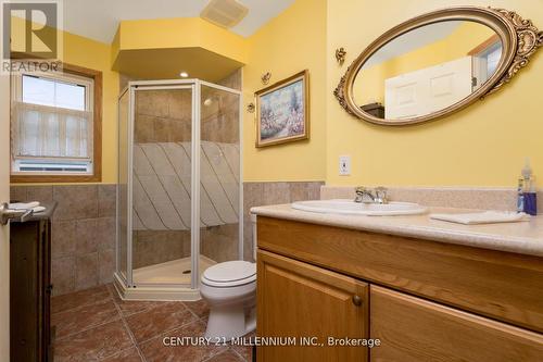 11 Old Pavillion Road, Caledon, ON - Indoor Photo Showing Bathroom