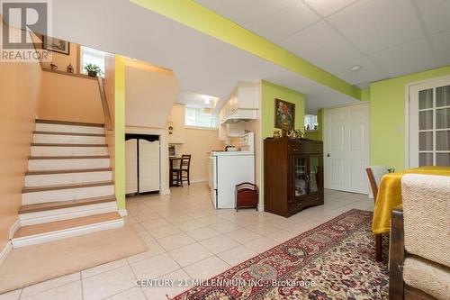 11 Old Pavillion Road, Caledon, ON - Indoor Photo Showing Other Room