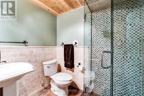 7718 22 Sideroad, Halton Hills, ON - Indoor Photo Showing Bathroom