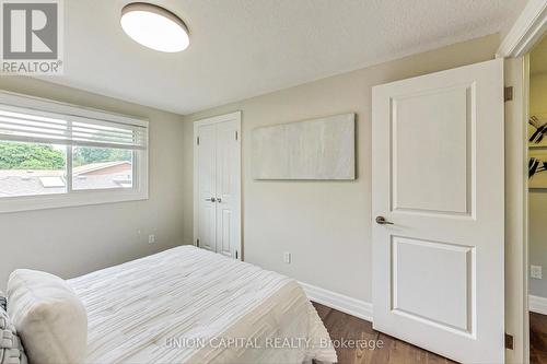 3237 Chokecherry Crescent, Mississauga, ON - Indoor Photo Showing Bedroom