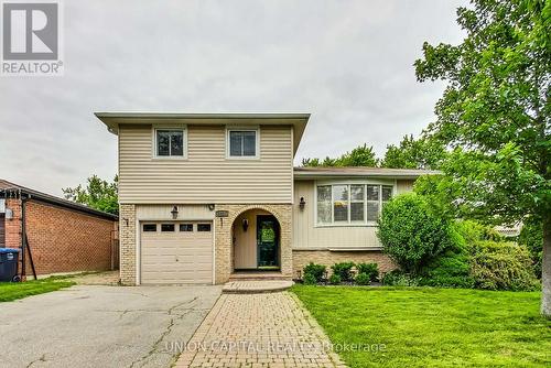 3237 Chokecherry Crescent, Mississauga, ON - Outdoor With Facade