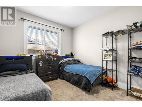 2802 Squamish Court, Kamloops, BC - Indoor Photo Showing Bedroom