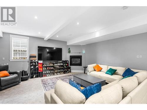 2802 Squamish Court, Kamloops, BC - Indoor Photo Showing Living Room With Fireplace