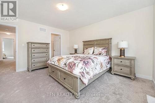 6 Daisy Lane, Thorold, ON - Indoor Photo Showing Bedroom