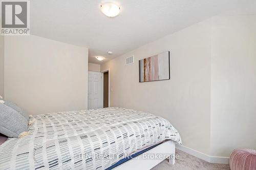 6 Daisy Lane, Thorold, ON - Indoor Photo Showing Bedroom