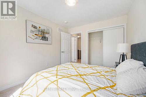 6 Daisy Lane, Thorold, ON - Indoor Photo Showing Bedroom