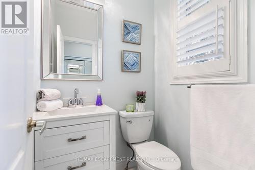 109 Peachwood Crescent, Hamilton (Stoney Creek), ON - Indoor Photo Showing Bathroom