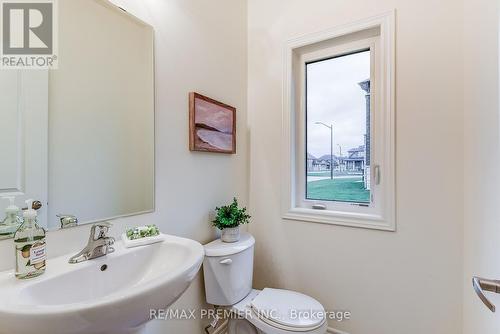 115 Armilia Place, Whitby, ON - Indoor Photo Showing Bathroom