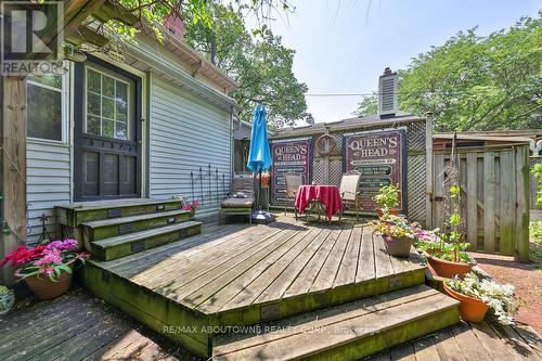 335 Maple Avenue, Oakville, ON - Outdoor