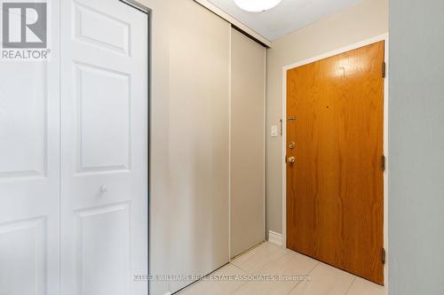 514 - 300 Webb Drive, Mississauga, ON - Indoor Photo Showing Other Room