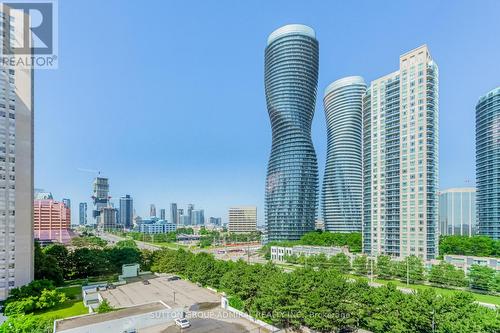908 - 3700 Kaneff Crescent, Mississauga, ON - Outdoor With Facade
