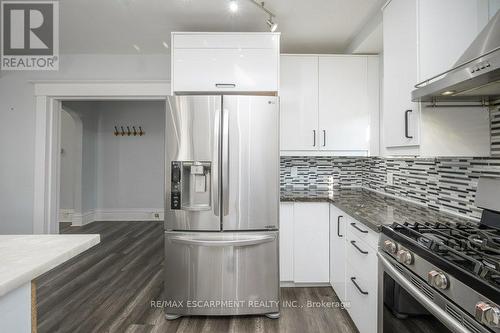 316 North Shore Boulevard W, Burlington, ON - Indoor Photo Showing Kitchen With Upgraded Kitchen