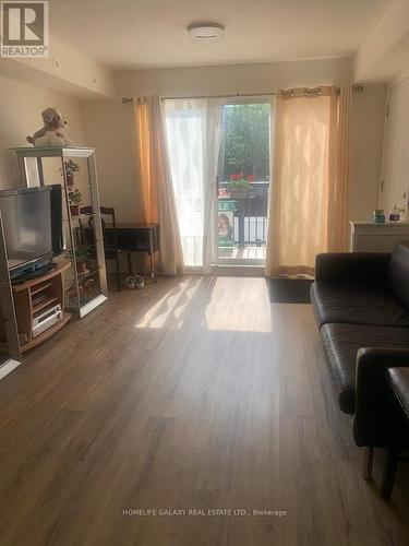 2153 - 105 George Appleton Way, Toronto, ON - Indoor Photo Showing Living Room