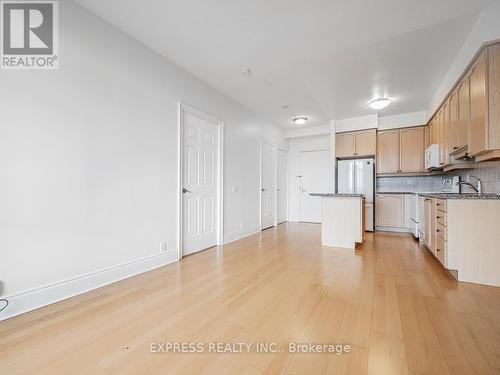 2319 - 80 Harrison Garden Boulevard, Toronto, ON - Indoor Photo Showing Kitchen