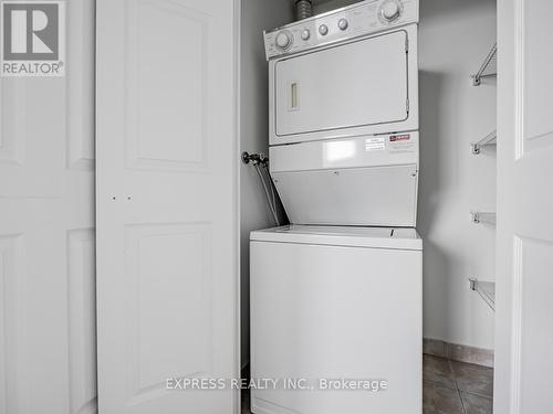 2319 - 80 Harrison Garden Boulevard, Toronto, ON - Indoor Photo Showing Laundry Room