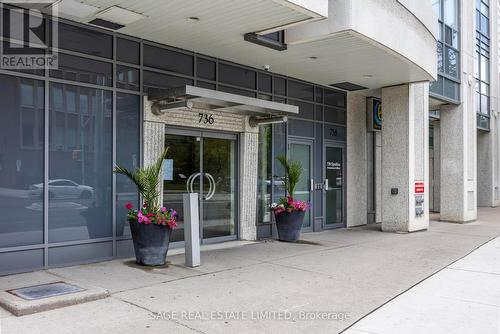 803 - 736 Spadina Avenue, Toronto, ON -  Photo Showing Garage