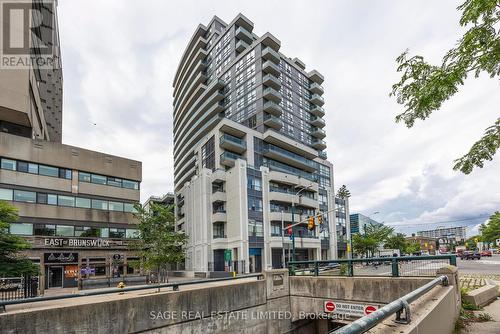 803 - 736 Spadina Avenue, Toronto, ON - Outdoor With Facade