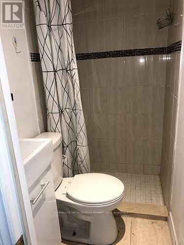 3/Floor - 524 Bathurst Street, Toronto, ON - Indoor Photo Showing Bathroom