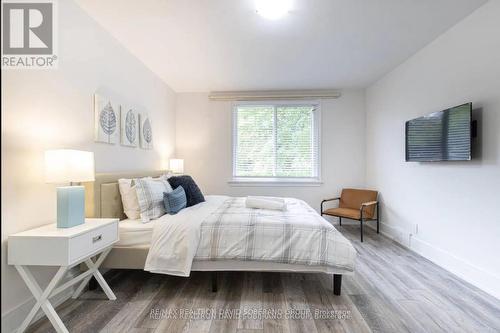2 Collinson Boulevard, Toronto, ON - Indoor Photo Showing Bedroom