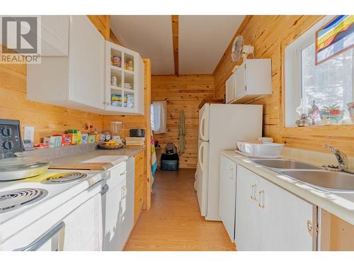 2431 Fairview Road, Oliver, BC - Indoor Photo Showing Kitchen With Double Sink