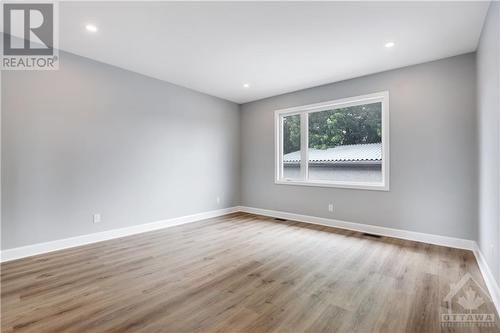 138 Montfort Street, Ottawa, ON - Indoor Photo Showing Other Room