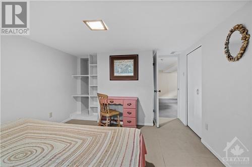 10 Mount Pleasant Avenue, Ottawa, ON - Indoor Photo Showing Bedroom