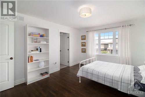 179 Avro Circle, Ottawa, ON - Indoor Photo Showing Bedroom