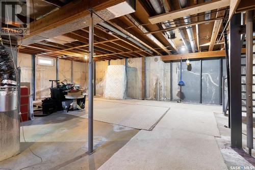 142 Fairview Road, Regina, SK - Indoor Photo Showing Basement