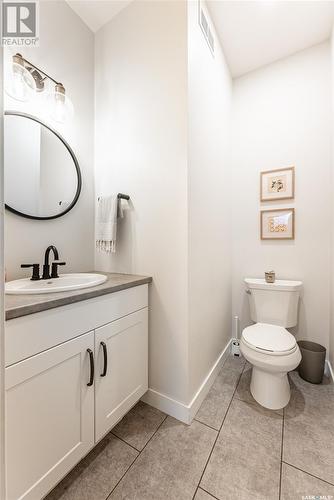 2011 Coy Avenue, Saskatoon, SK - Indoor Photo Showing Bathroom