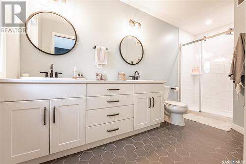 2011 Coy Avenue, Saskatoon, SK - Indoor Photo Showing Bathroom