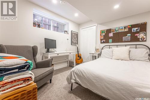 2011 Coy Avenue, Saskatoon, SK - Indoor Photo Showing Bedroom