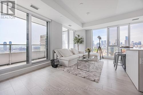 2105 - 225 Sumach Street, Toronto, ON - Indoor Photo Showing Living Room