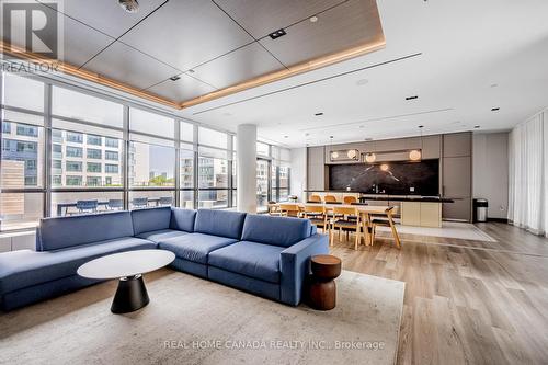 2105 - 225 Sumach Street, Toronto, ON - Indoor Photo Showing Living Room