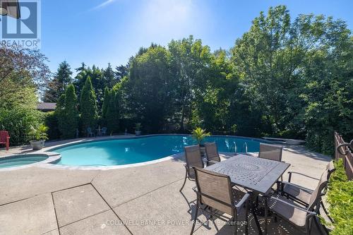 134 Parks Edge Crescent, London, ON - Outdoor With In Ground Pool