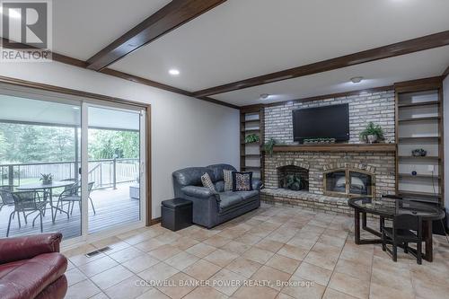 134 Parks Edge Crescent, London, ON - Indoor Photo Showing Laundry Room