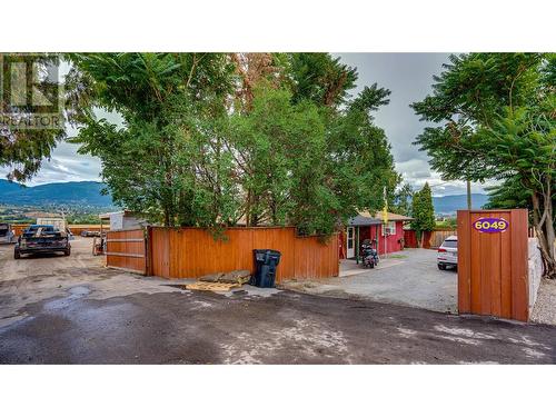 6049 Old Kamloops Road, Vernon, BC - Outdoor