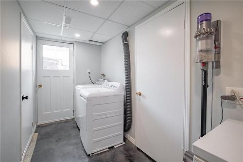 61 Mayfair Avenue, Hamilton, ON - Indoor Photo Showing Laundry Room