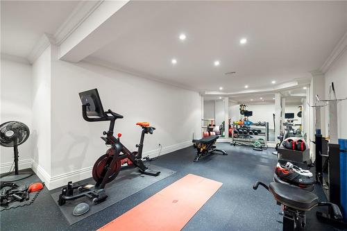 11863 Niagara River Parkway, Niagara Falls, ON - Indoor Photo Showing Gym Room