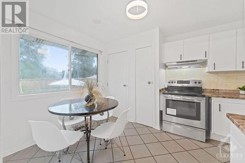 53 Wigan Drive, Ottawa, ON - Indoor Photo Showing Kitchen